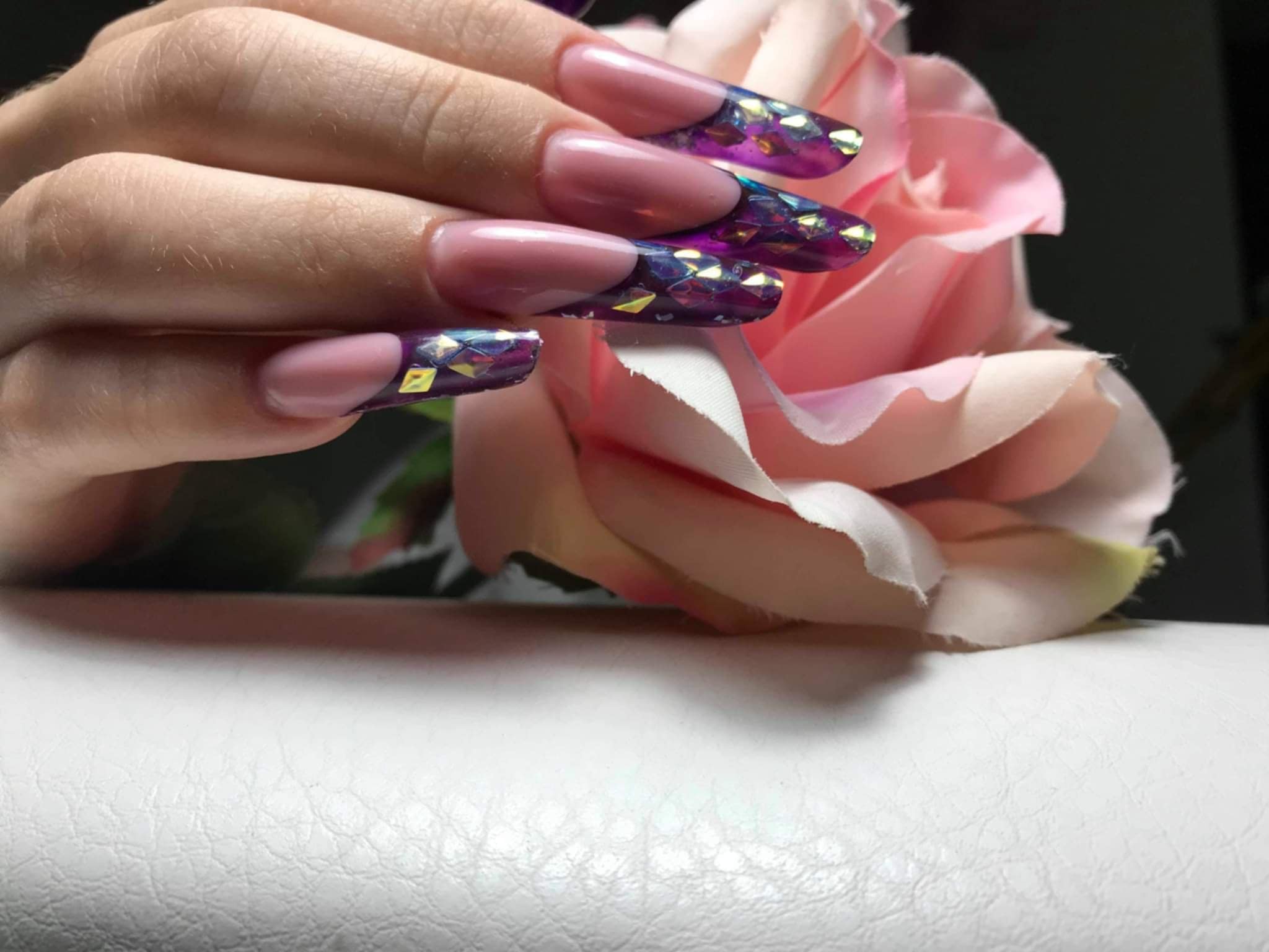Luxury pink nail set with crystal detail